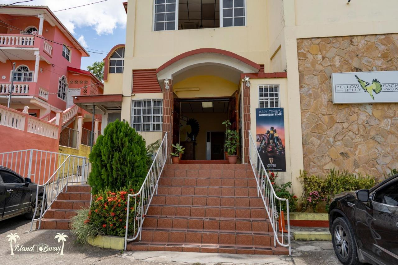 Yellow Belly Backpackers San Ignacio Exterior foto