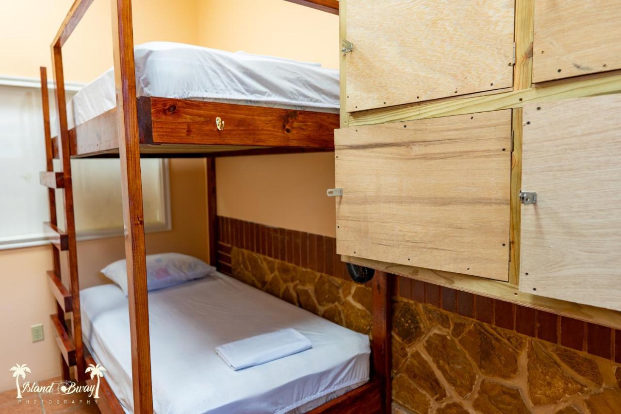 Yellow Belly Backpackers San Ignacio Exterior foto